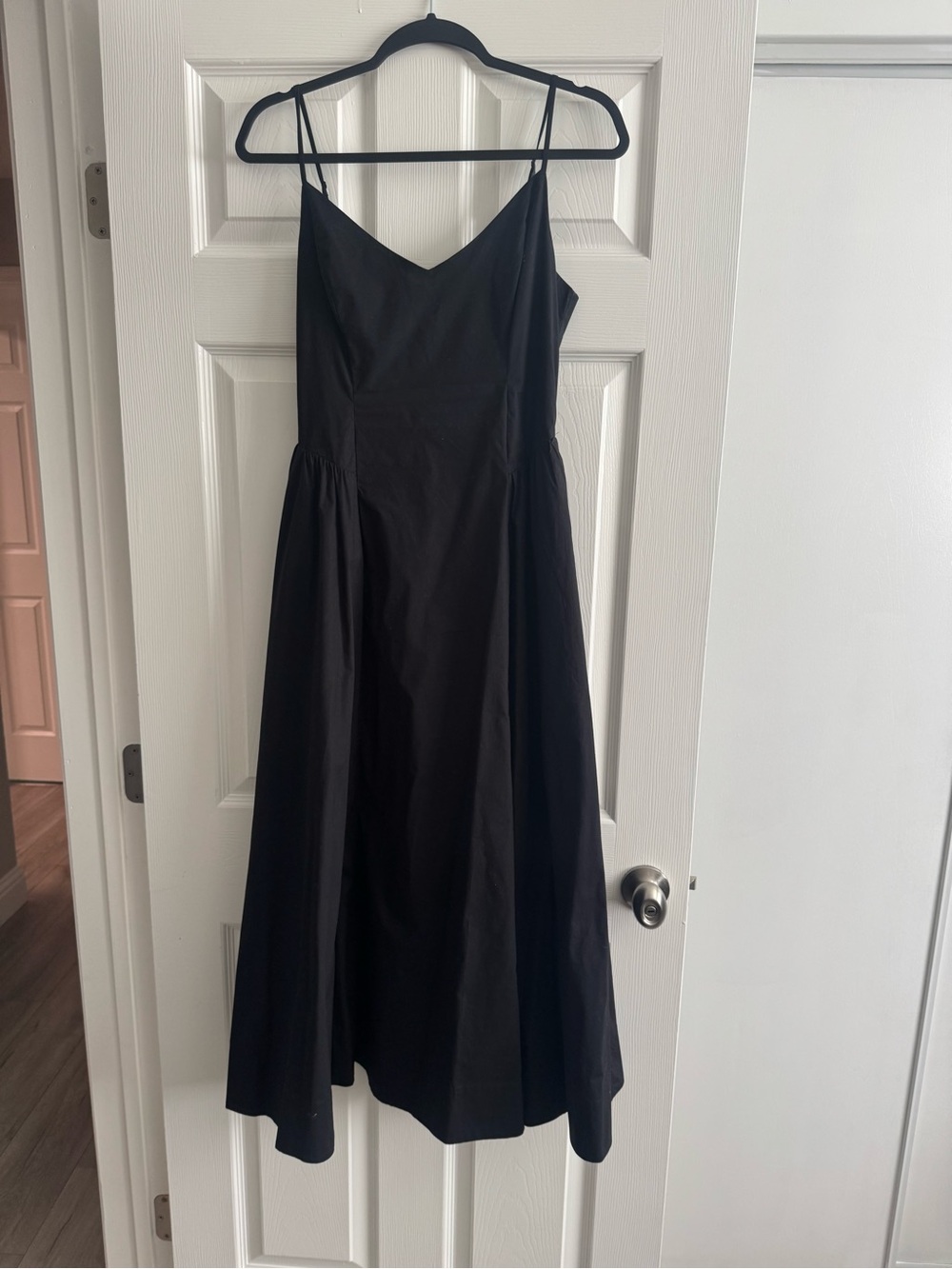 Aritzia Technique Poplin Dress - Picture 5 of 5